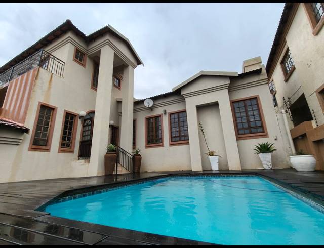 4 BEDROOM HOUSE FOR SALE IN CASHAN